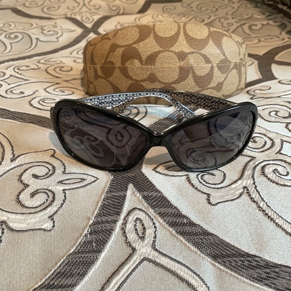 Black coach sunglasses